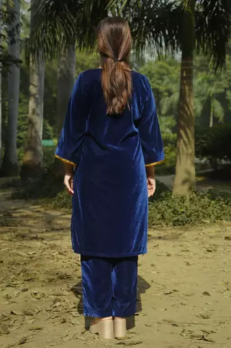 Blue velvet hand embroidered kurta set with dupatta
