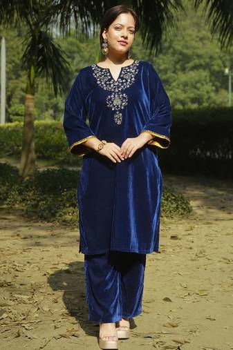 Blue velvet hand embroidered kurta set