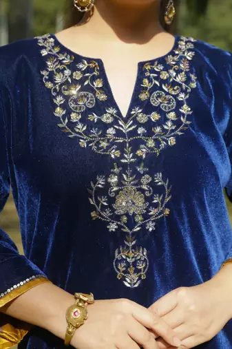Blue velvet hand embroidered kurta set