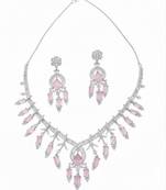 Ethereal diamond halo set