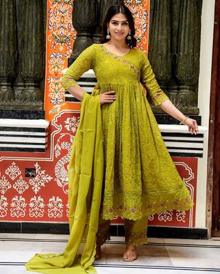Embroidered georgette febric with lining kurta, pant & dupatta sets 5