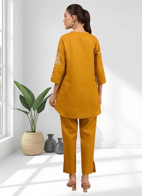 Orange cotton linen kurta with pant for women's 2