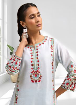 Sky blue vertical silk kurta pant for women's 3