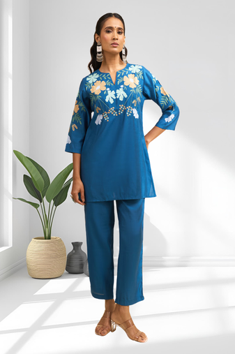 Teal vertical silk kurta sets for women's