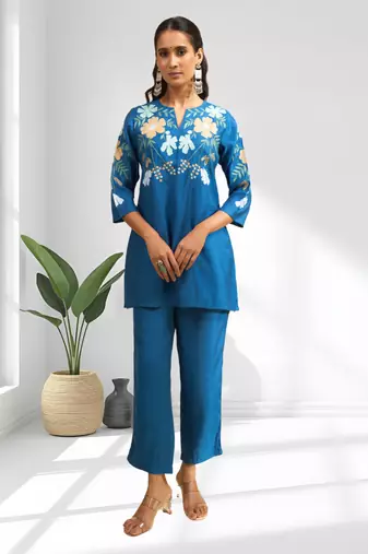 Teal vertical silk kurta sets for women's