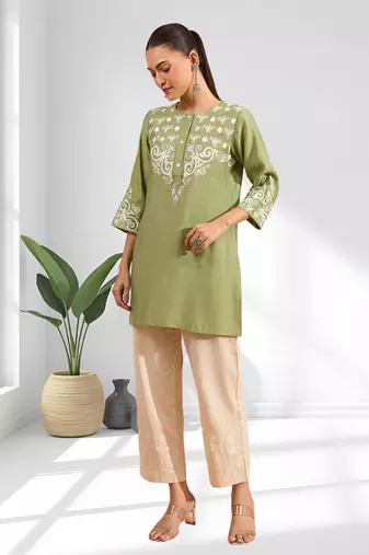 Pista green vertical silk only top for women's