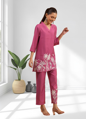 Pink vertical silk top with pants for women's 1