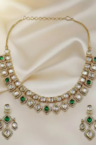 Bridal style kundan green stone necklace set with earrings