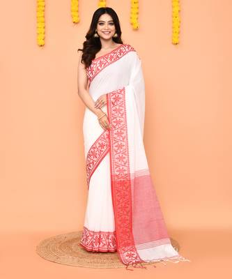 white cotton handloom saree with contrast border 1