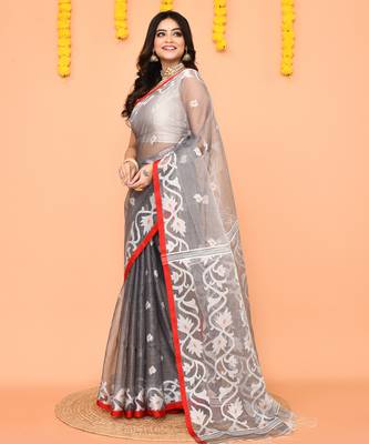 grey silk jamdani saree with handwoven contrast pallu 2