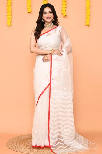 white jamdani silk saree with contrast pallu