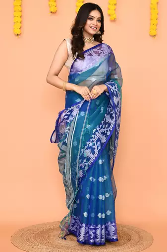 blue handwoven jamdani silk saree with contrast pallu