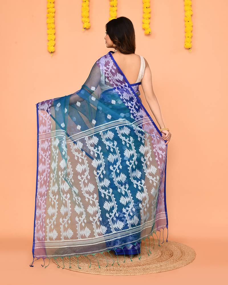 blue handwoven jamdani silk saree with contrast pallu