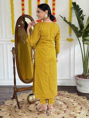 Zia yellow viscose chanderi kurti with pant and dupatta 5