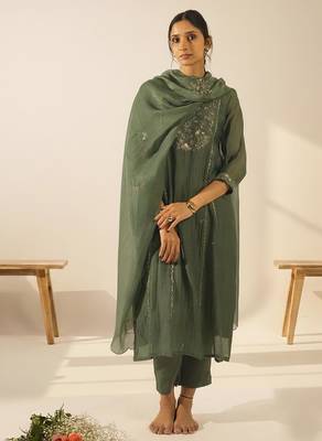 Bottle green midnight kurta set with duppata 1