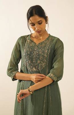 Bottle green midnight kurta set with duppata 4