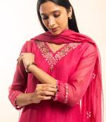 Rani pink rangoon bail kurta set with duppata