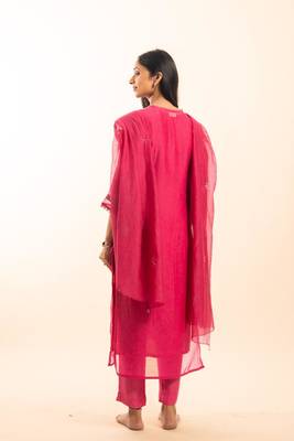 Rani pink rangoon bail kurta set with duppata 5