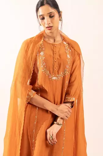 Rust orange camellia suit set with duppata