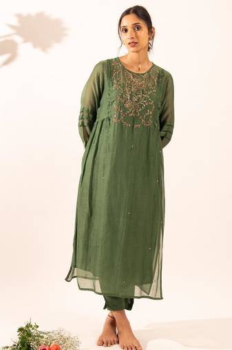 Bottle green victorian kurta set with duppata