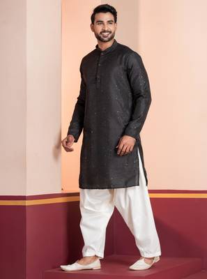 Black embroidery bangalorian kurta patiala set for festive, reception, weddings 3