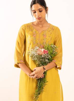 Mustard daydream kurta set with duppata 2
