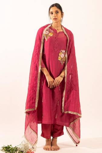 Rani pink twin bouquet suit set with duppata