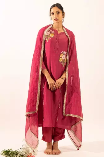 Rani pink twin bouquet suit set with duppata