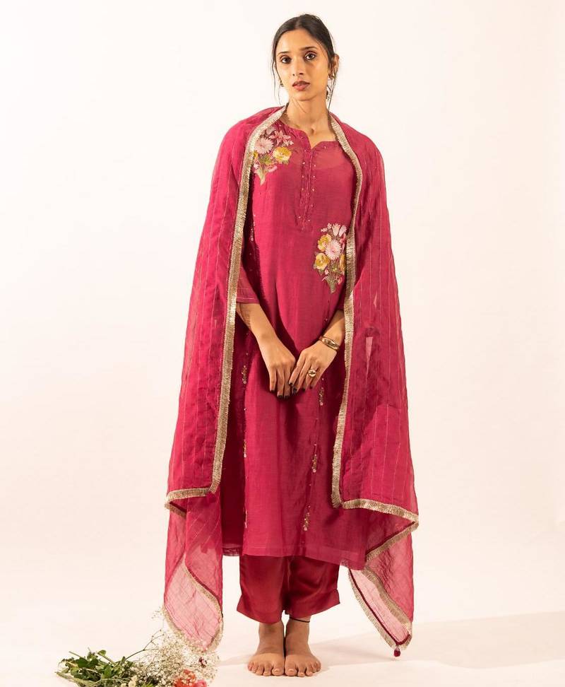 Rani pink twin bouquet suit set with duppata