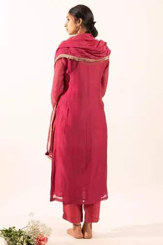 Rani pink twin bouquet suit set with duppata
