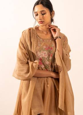 Chiku floral applique chanderi suit set with duppata 4