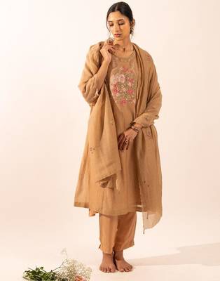 Chiku floral applique chanderi suit set with duppata 1