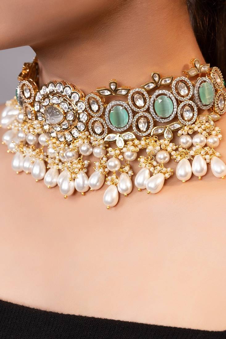 Gold plated kundan green stones choker necklace