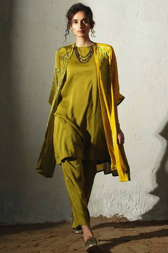 Yellow embroidered crepe kurta set with jacket