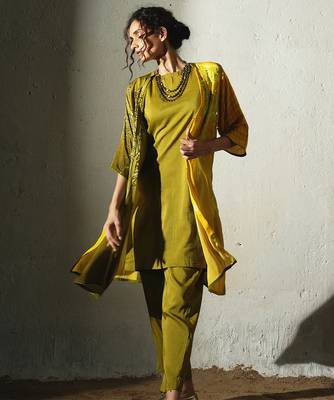 Yellow embroidered crepe kurta set with jacket 2