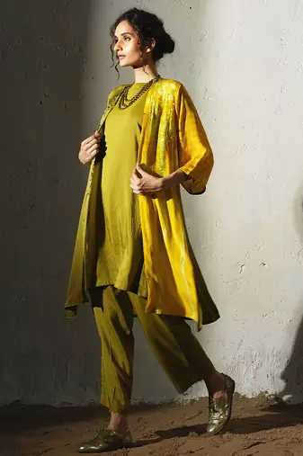 Yellow embroidered crepe kurta set with jacket