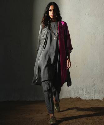 Grey embroidered crepe kurta set with jacket 1