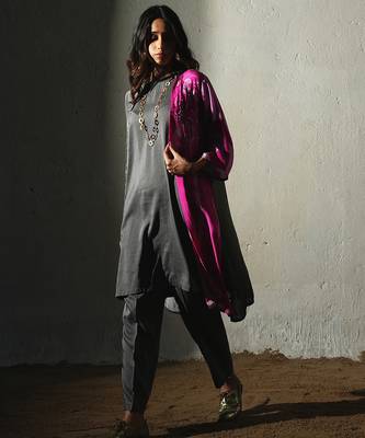 Grey embroidered crepe kurta set with jacket 2