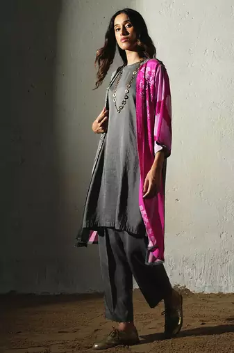 Grey embroidered crepe kurta set with jacket