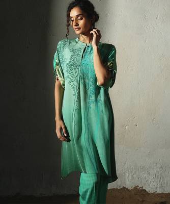 Green printed crepe kurta set 3