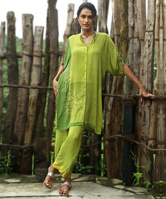 Green embroidered crepe co ord set 1