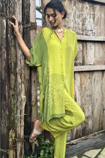 Green embroidered crepe co ord set