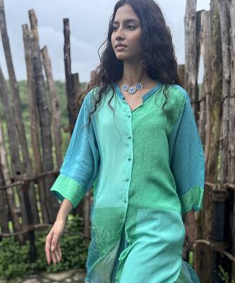 Blue embroidered crepe co ord set 3
