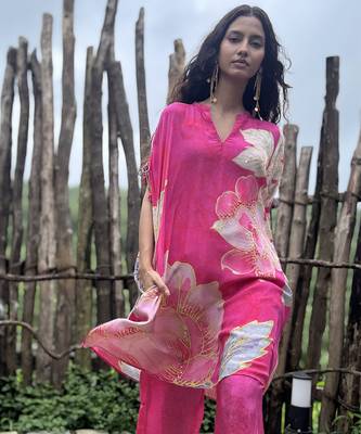 Pink printed crepe kurta set 4