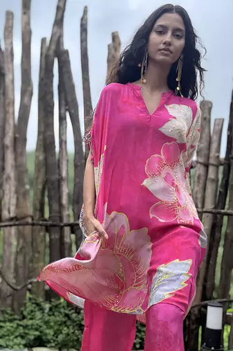 Pink printed crepe kurta set