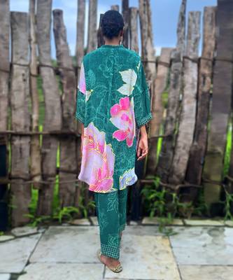 Green printed crepe kurta set 3