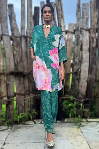 Green printed crepe kurta set