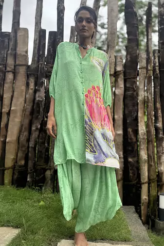 Green printed crepe co ord set