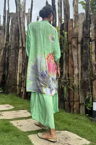 Green printed crepe co ord set