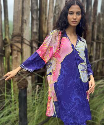 Blue printed crepe kurta set 2